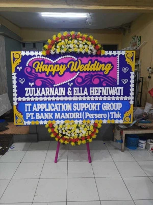 Papan Bunga di Gajah